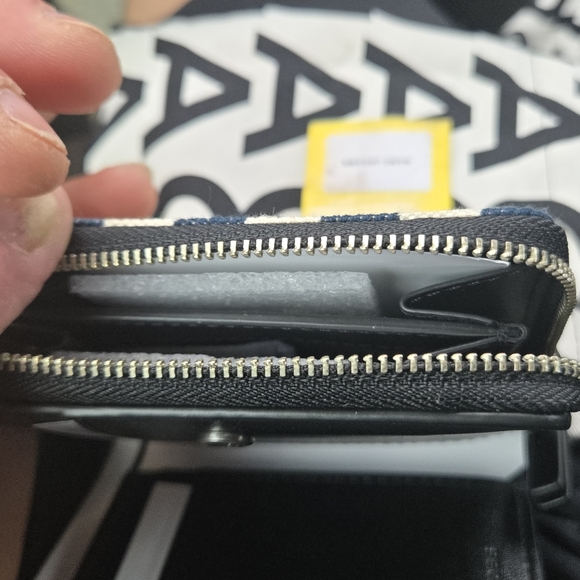 Marc Jacobs 'The Wallet' Striped Card Case - Navy & Cream - Picture 5 of 6